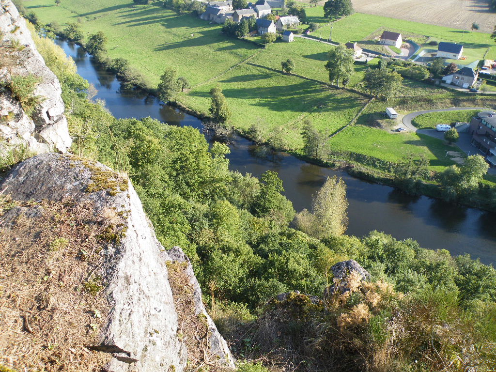 Le village du haut des rochers.